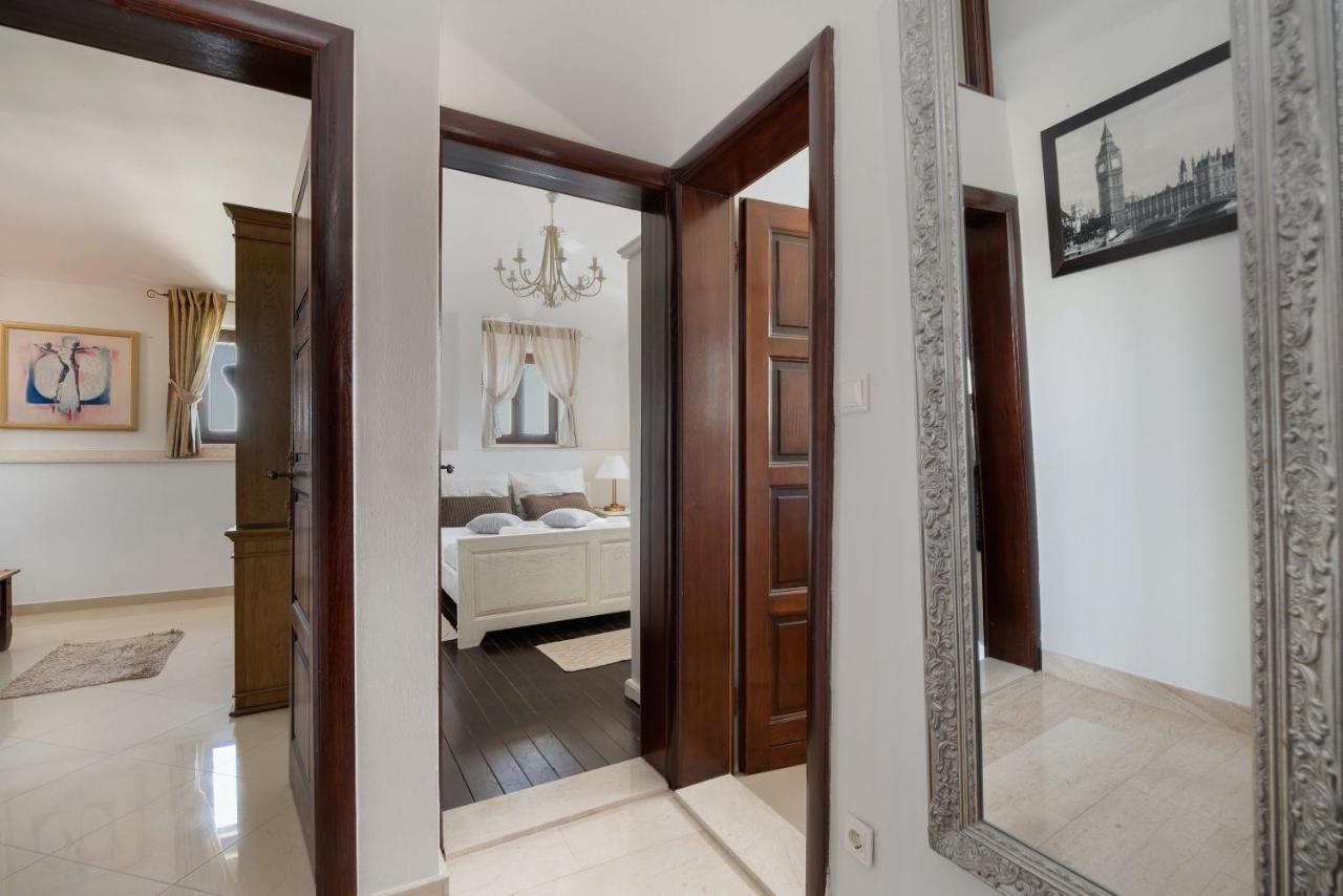 Luxury Apartments Perko Kaštela 外观 照片